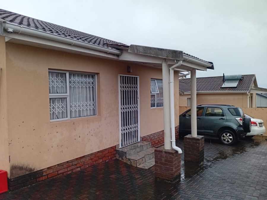 To Let 3 Bedroom Property for Rent in Amalinda Eastern Cape